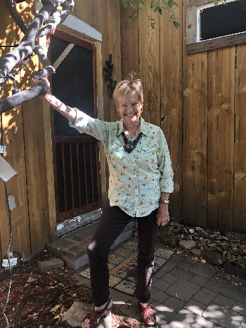 Photograph of Nancy Harris McLelland